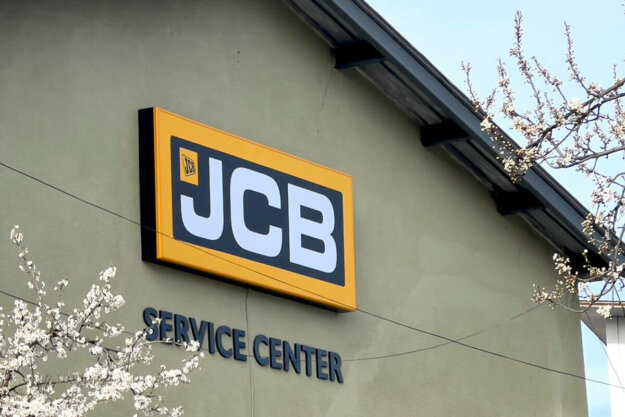 Illuminated sign with aluminum profile JCB for CML Bulgaria, office in Pleven