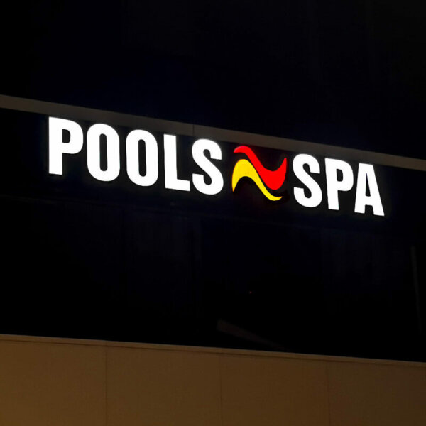 Aluminum channel letters Pools & SPA with LEDs