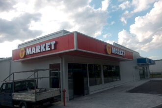 Channel letters Provadia for T MARKET with LED 