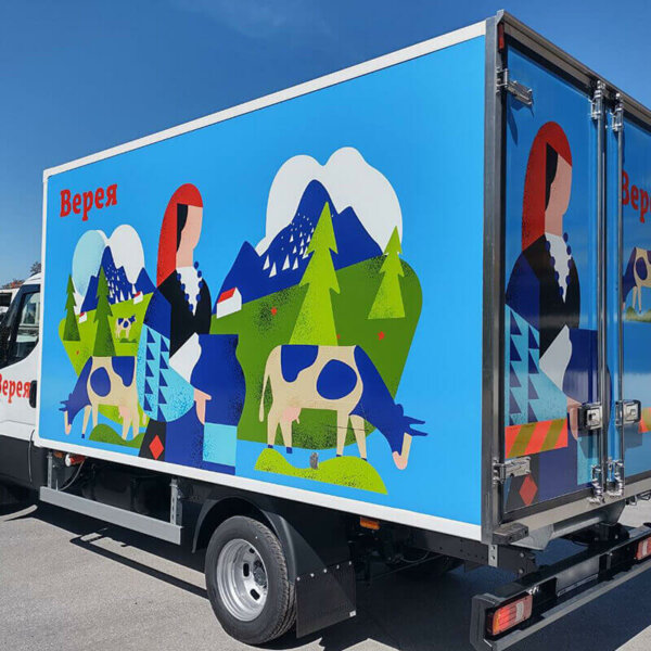 Complete branding of a cargo truck for Vereia Complete branding of a cargo truck for Vereia