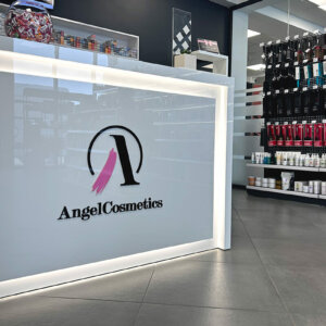 Лого Angel Cosmetics на гише Лого Angel Cosmetics на гише