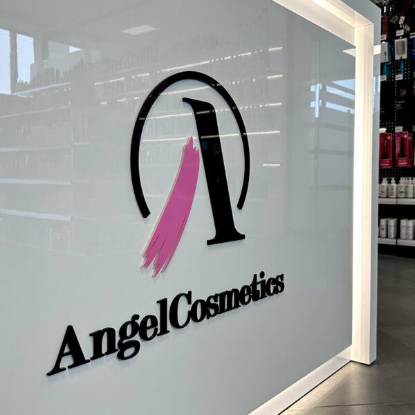 Релефни букви за гише за плащане и информация Релефни букви за гише за плащане и информация