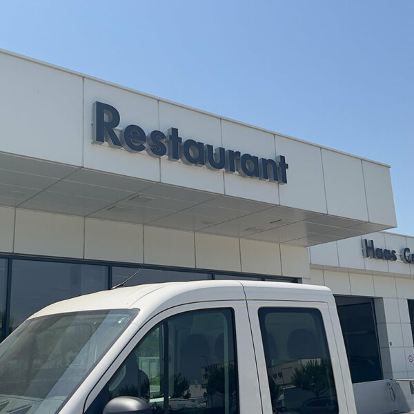 Channel letters Restaurant to distinguish the sectors in Das Welt Auto Channel letters Restaurant to distinguish the sectors in Das Welt Auto