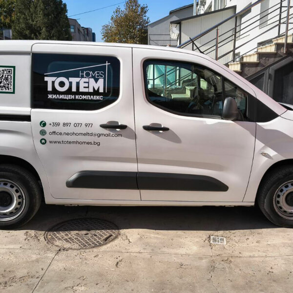 Car branding for Totem Homes
