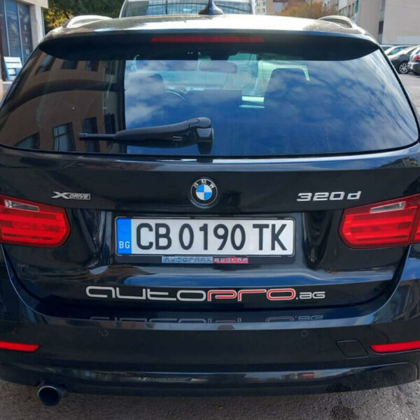 AutoPro облепяне на кола заден капак AutoPro облепяне на кола заден капак