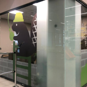 Фростед и цветно облепяне на стъкло Фростед и цветно облепяне на стъкло