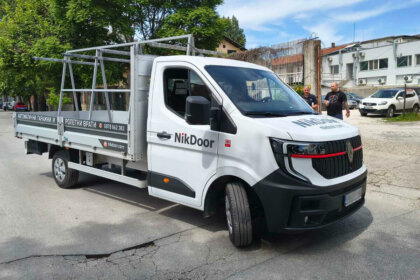 Truck wrapping for NikDoor