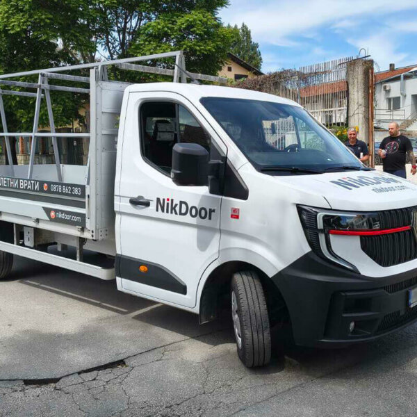 Облепяне на камион за NikDoor