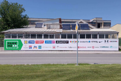 Non-illuminated vinyl sign for PARK MAXX - retail park Plovdiv
