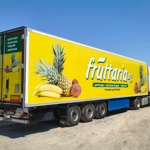 Брандиран камион за Fruttaria